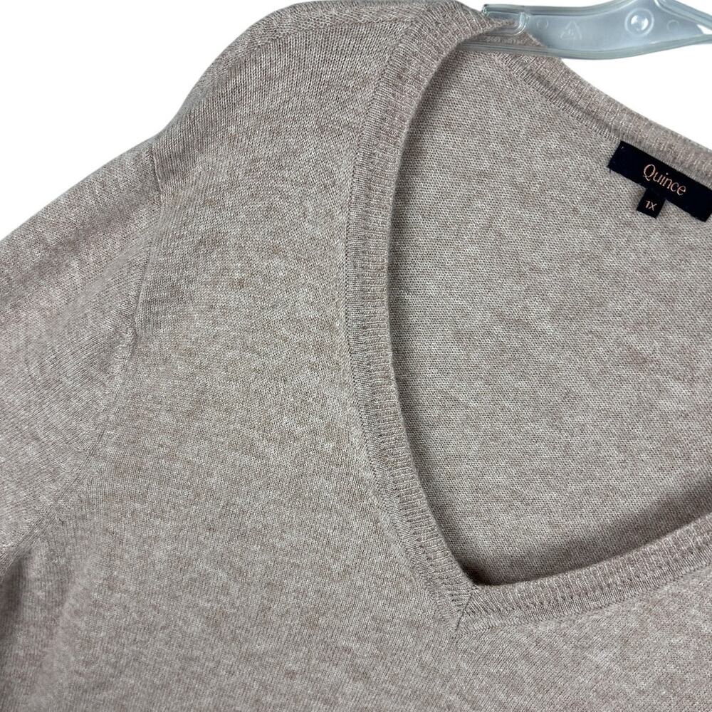 Quince Oatmeal Cream Mongolian Cashmere V-Neck Long Sleeve Plus Size Sweater 1X - Picture 4 of 7
